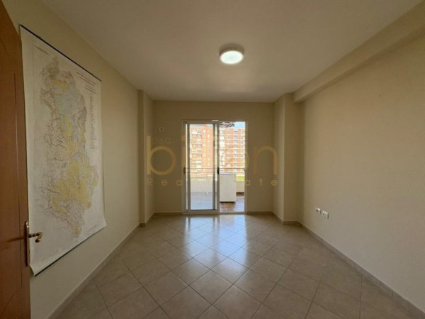 Tirane, shitet 2+1+Ballkon , 108 m² 135.000 € (Astir)