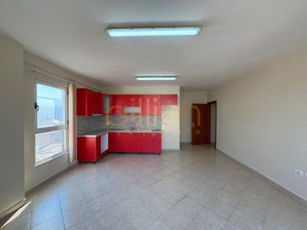 Tirane, shitet 2+1+Ballkon , 108 m² 135.000 € (Astir)