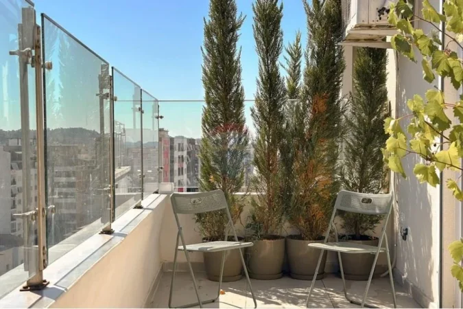 Tirane, shitet apartament 1+1+Ballkon , 75 m² 119.500 € 