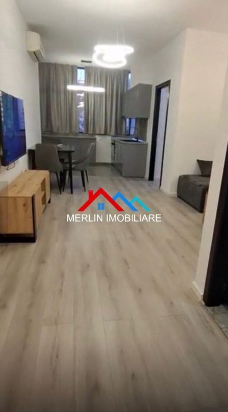Tirane, jepet me qera apartament 2+1+Ballkon Kati 2, 60 m² 650 € (BULEVARDI ZOGU I PARE)