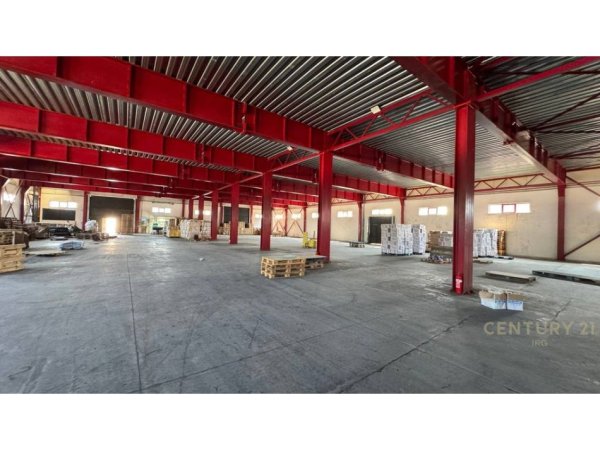 Tirane, jap me qera KAPANON 6000M2 NDERTIM + 11,500M2 TRUALL , 21.000 € (VAQARR)