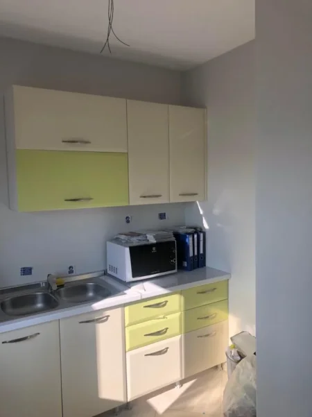 Tirane, jepet me qera apartament 2+1 Kati 7, 107 m² 600 € (Jordan Misja)