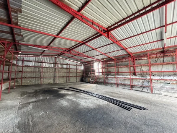 Tirane, jepet me qera magazine , 200 m² 1.000 € 