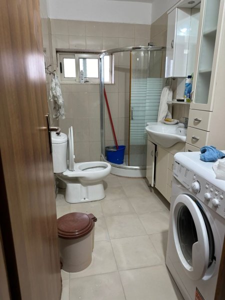 Tirane, jepet me qera apartament 2+1 Kati 6, 75 m² 680 € (Optika Roma)