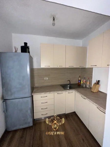 Durres, shes apartament 1+1+Ballkon Kati 4, 58 m² 68.000 € (SHITET Apartament • 1+1 + Ballkon 069 20 39 456 Vala Park, Durres)