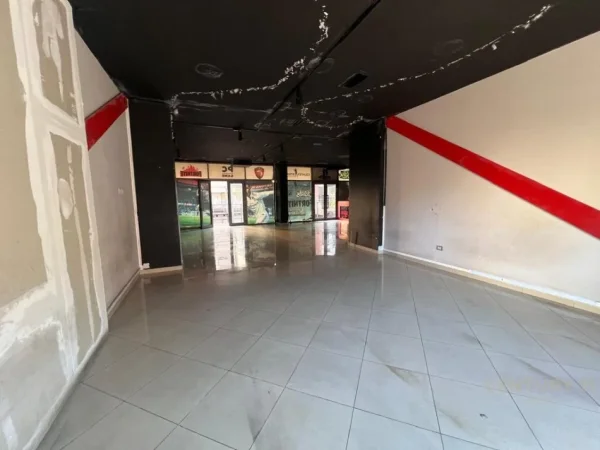 Tirane, shitet ambjent biznesi Kati 1, 115 m² 240.000 € (Rr.e Dibres)