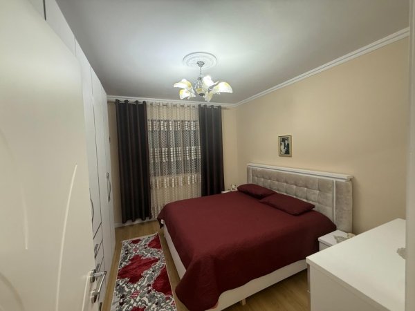 Tirane, shitet apartament 1+1 Kati 3, 110.000 €