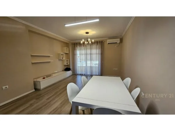 Tirane, jepet me qera apartament 2+1 Kati 3, 98 m² 750 € (Kodra e Diellit)