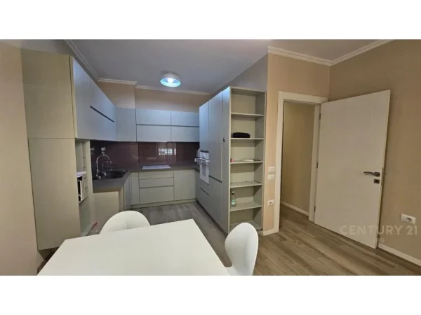 Tirane, jepet me qera apartament 2+1 Kati 3, 98 m² 750 € (Kodra e Diellit)