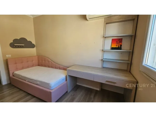 Tirane, jepet me qera apartament 2+1 Kati 3, 98 m² 750 € (Kodra e Diellit)