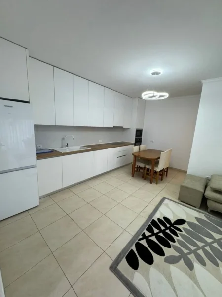 Tirane, jepet me qera apartament 2+1+Ballkon Kati 2, 110 m² 750 € (don bosko)