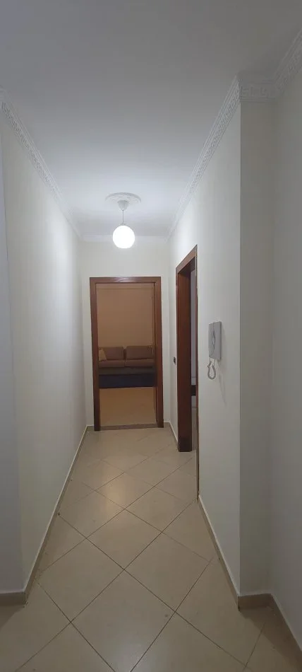 Tirane, jepet me qera apartament 1+1+Ballkon Kati 1, 350 € (Rafaelo 2002 Residence)