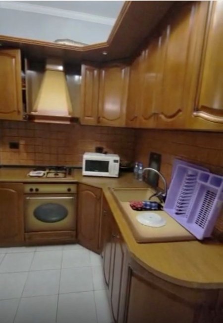 Tirane, jepet me qera apartament 2+1+Ballkon Kati 2, 100 m² 610 € (Rruga Dritan Hoxha)