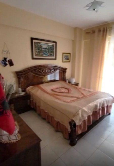 Tirane, jepet me qera apartament 2+1+Ballkon Kati 2, 100 m² 610 € (Rruga Dritan Hoxha)