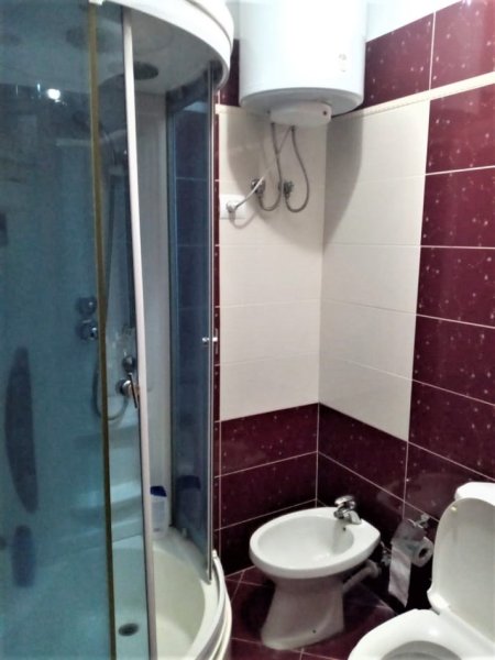 Tirane, jepet me qera apartament 2+1+Ballkon Kati 2, 100 m² 610 € (Rruga Dritan Hoxha)