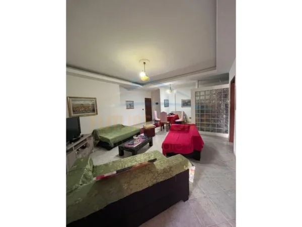 Tirane, shitet apartament 4+1 Kati 2, 129 m² 23.700.000 € 