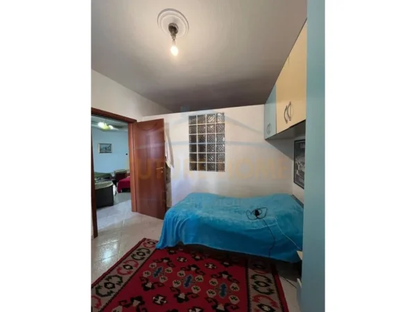 Tirane, shitet apartament 4+1 Kati 2, 129 m² 23.700.000 € 