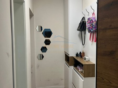 Tirane, shitet apartament 1+1 Kati 4, 60 m² 17.600.000 € 