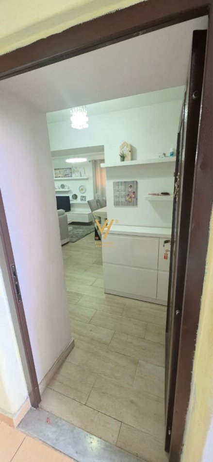 Tirane, shitet apartament 1+1+Ballkon Kati 1, 65 m² 54.000 € (VORE)