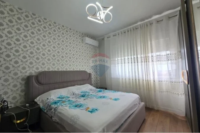 Tirane, shitet apartament 2+1+Ballkon , 90 m² 155.000 € 