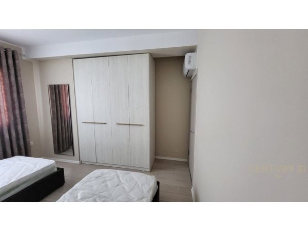 Tirane, jepet me qera apartament 2+1 Kati 4, 96 m² 700 € (Tek River Residence)