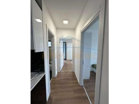 Tirane, jepet me qera apartament 2+1 Kati 7, 79 m² 550 € (UNAZA RE ,GREEN CITY)