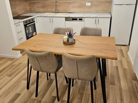 Tirane, jepet me qera apartament 2+1 Kati 1, 97 m² 800 € 