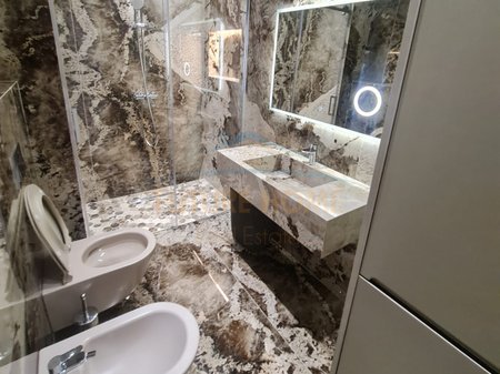 Tirane, jepet me qera apartament 1+1 Kati 3, 77 m² 1.200 € 