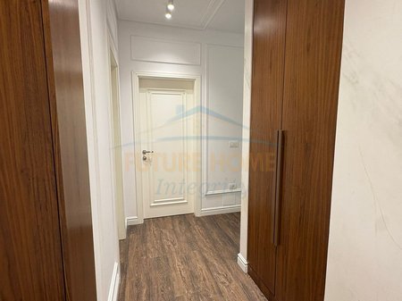 Tirane, jepet me qera apartament 3+1 Kati 4, 127 m² 1.500 € 