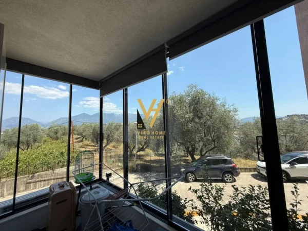 Tirane, jepet me qera apartament 2+1+Ballkon Kati 1, 88 m² 950 € (RRUGA PETI)