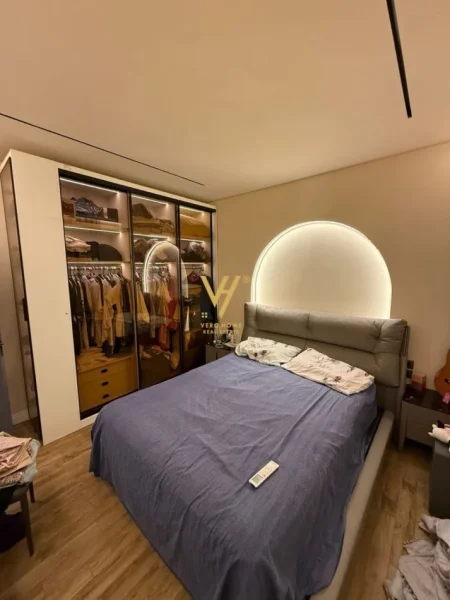 Tirane, jepet me qera apartament 2+1+Ballkon Kati 1, 88 m² 950 € (RRUGA PETI)