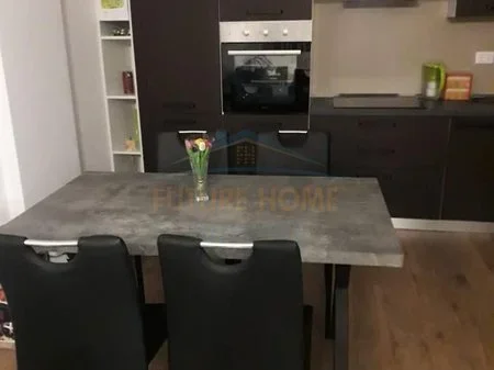 Tirane, jepet me qera apartament 1+1 Kati 5, 69 m² 800 € 