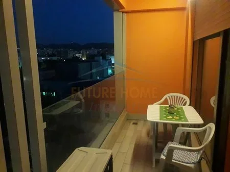 Tirane, jepet me qera apartament 1+1 Kati 5, 69 m² 800 € 