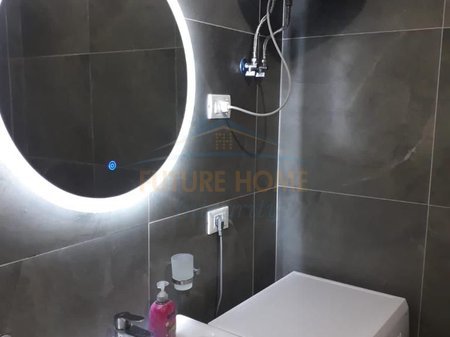 Tirane, jepet me qera apartament 1+1 Kati 5, 69 m² 800 € 