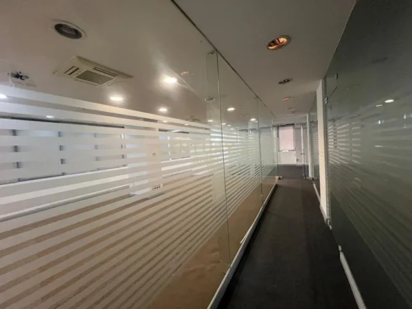 Tirane, jepet me qera ambjent biznesi Kati 4, 235 m² 2.500 € (Zogu i Zi)