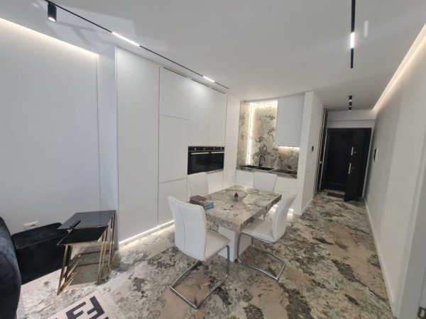 Tirane, jepet me qera apartament 1+1 Kati 4, 1.200 € 