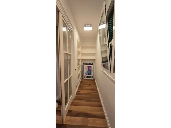 Tirane, jepet me qera apartament 1+1+Aneks+Ballkon Kati 2, 75 m² 700 € (Shkolla e kuqe)
