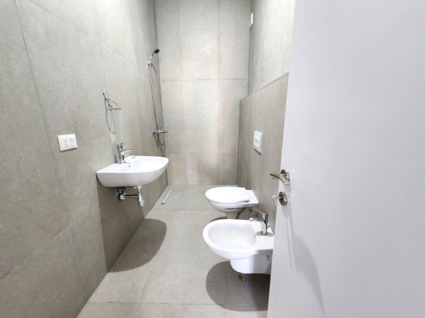 Shitet: 2+1+2wc & Ballkon📍 Farmacia 10 - Kompleksi Arlis ( Rr. Dibres ) 115 m² || 214,000 Euro