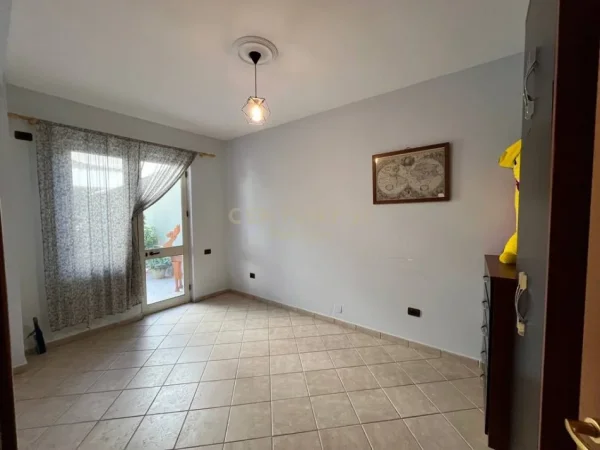 Tirane, shes apartament 2+1+Aneks+Ballkon Kati 4, 230 m² 420.000 € 