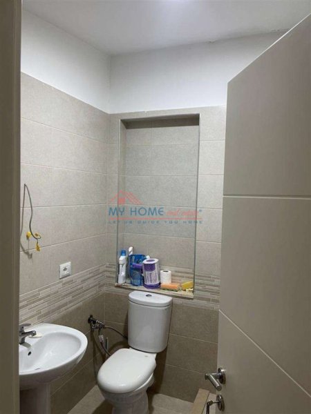 Tirane, shitet apartament 3+1+Ballkon Kati 2, 103 m² 215.000 € (Selit)