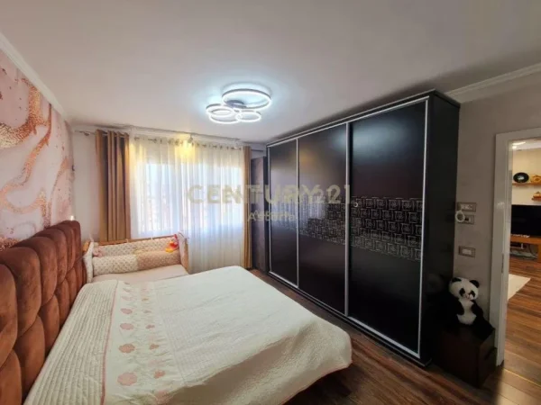 Tirane, shes apartament 2+1+Aneks+Ballkon Kati 6, 119 m² 185.000 € 