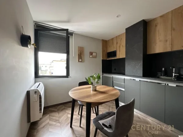 Tirane, shes apartament 3+1+Aneks+Ballkon Kati 3, 110 m² 420.000 € 