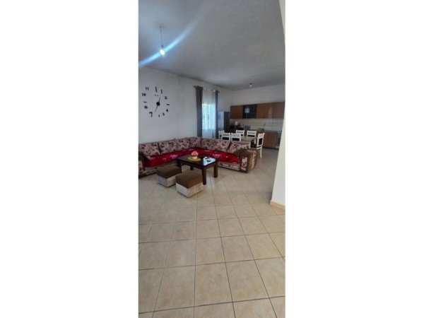 Tirane, shitet apartament 3+1 Kati 1, 282 m² 170.000 € 