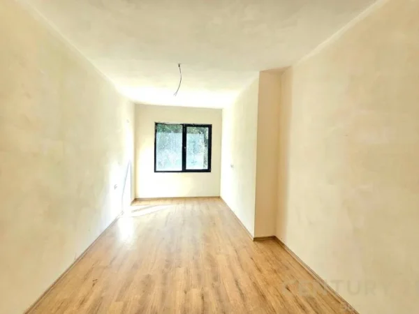 Tirane, shes apartament 2+1+Aneks+Ballkon Kati 4, 123 m² 200.000 € 