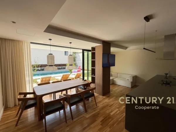 Tirane, shes Vile 3 Katshe Kati 3, 400 m² 1.350.000 € (PRANË NATYRËS SË QETË)