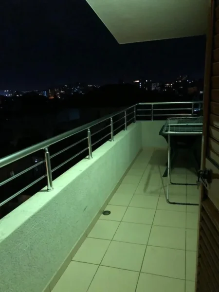 Tirane, jepet me qera shtepi 2+1+Ballkon Kati 3, 80 m² 500 € (vilat amerikane)