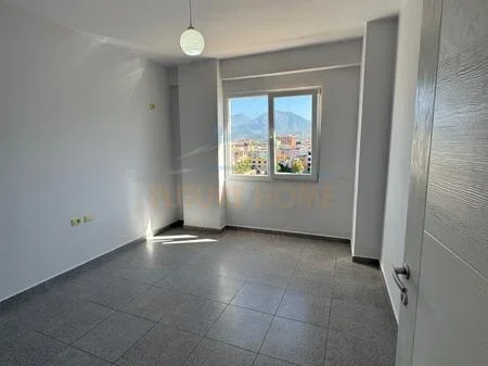 Tirane, shitet apartament 2+1+2, Kati 7, 96 m² 177.000 € (Oxhaku)