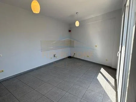 Tirane, shitet apartament 2+1+2, Kati 7, 96 m² 177.000 € (Oxhaku)