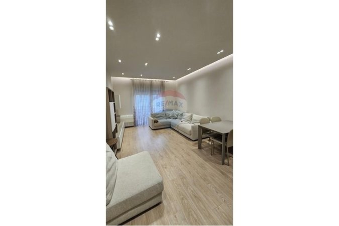 Tirane, shitet apartament 3+1+Ballkon , 118 m² 290.000 € 
