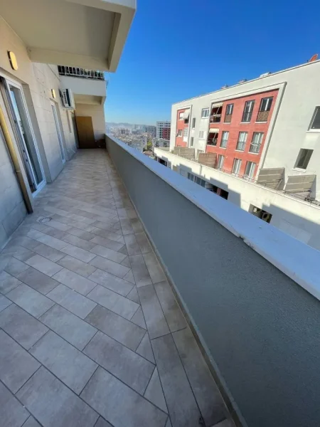 Tirane, shitet apartament 2+1+Ballkon Kati 7, 122 m² 200.000 € (xhanfize keko)